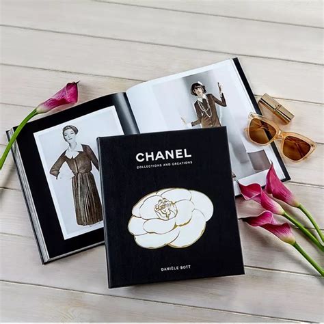 boek chanel daniele bott|chanel book.